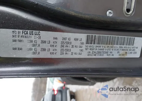 2019 Jeep Compass Altitude 4X4 z USA, uszkodzony, nr VIN 3C4NJDBB6KT653009